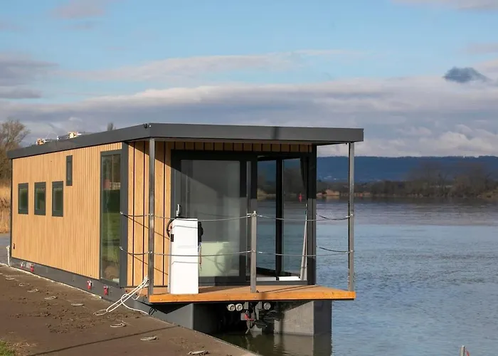 La Dolce ! Sauna, Spa, Cinema Botel